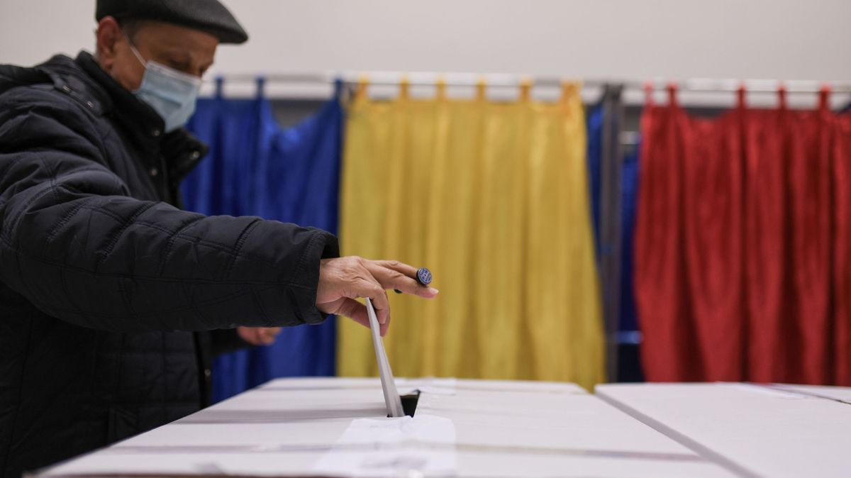 Volby v Rumunsku vyhráli sociální demokraté, k vládě ale mají daleko
